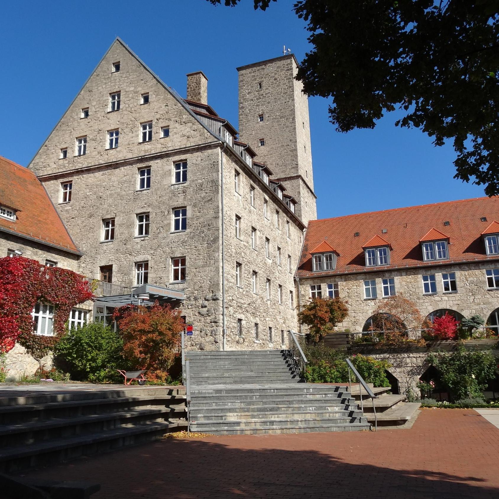 Burg-Feuerstein