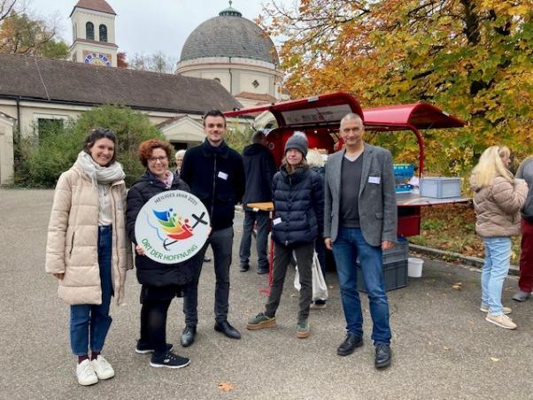 Mobiles Café am Nürnberger Friedhof an Allerheiligen