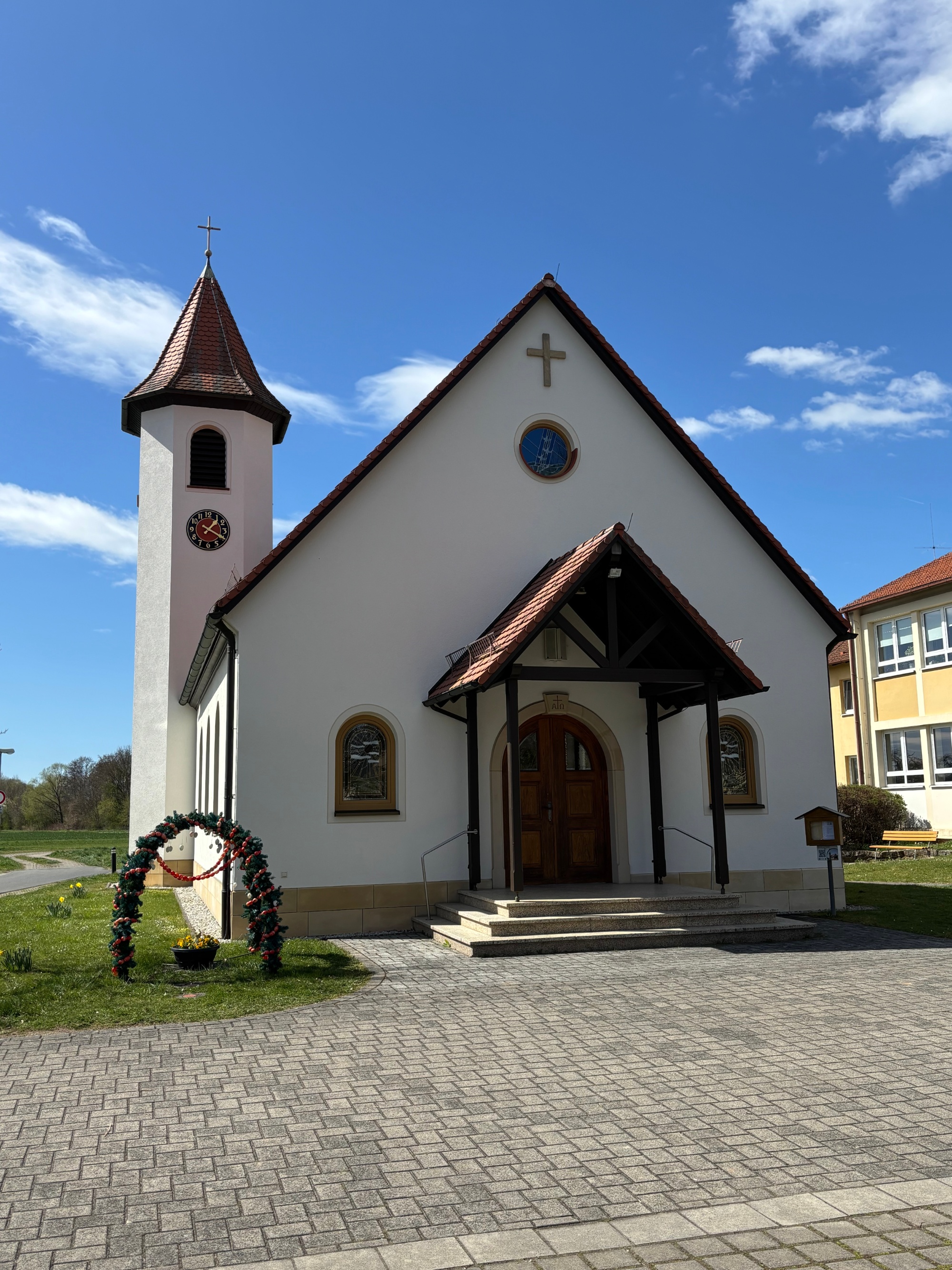 Unterlangenstadt_Oekumenische-Christuskirche